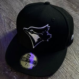 Toronto Blue Jays Black/White New Era Fitted | 7 1/4